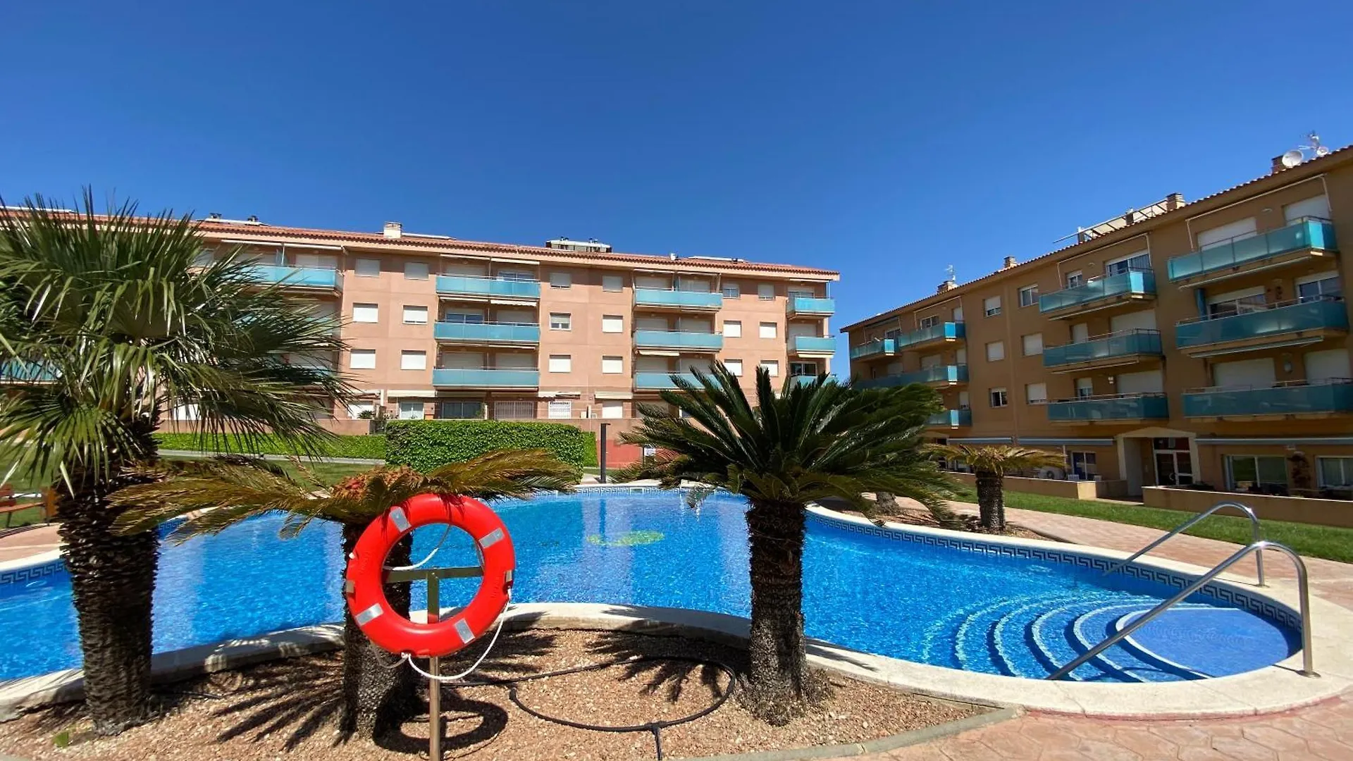 Frente Al Mar Con Piscina Para 4 L'Ampolla